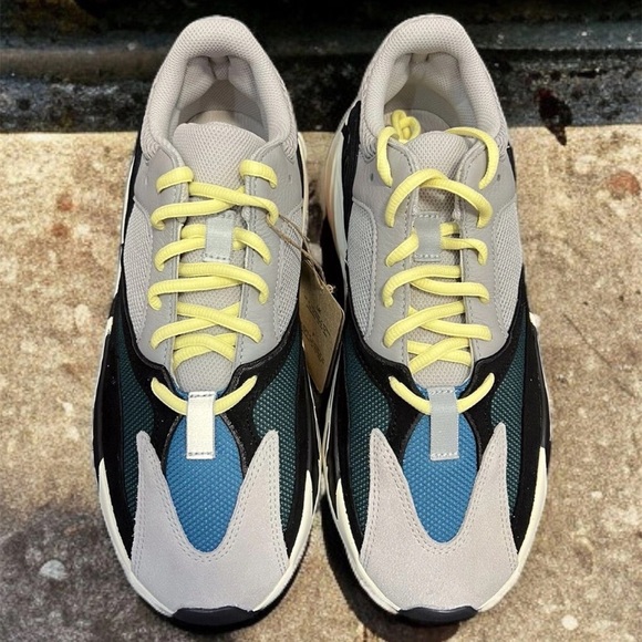 Yeezy boost 700 wave runner - Picture 2 of 7